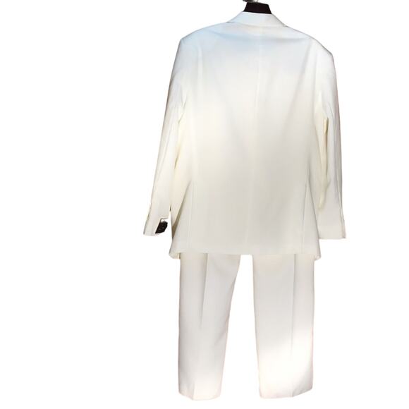 NWT. Designed In Italy Lucci Ivory Tuxedo. 42S - Picture 12 of 12